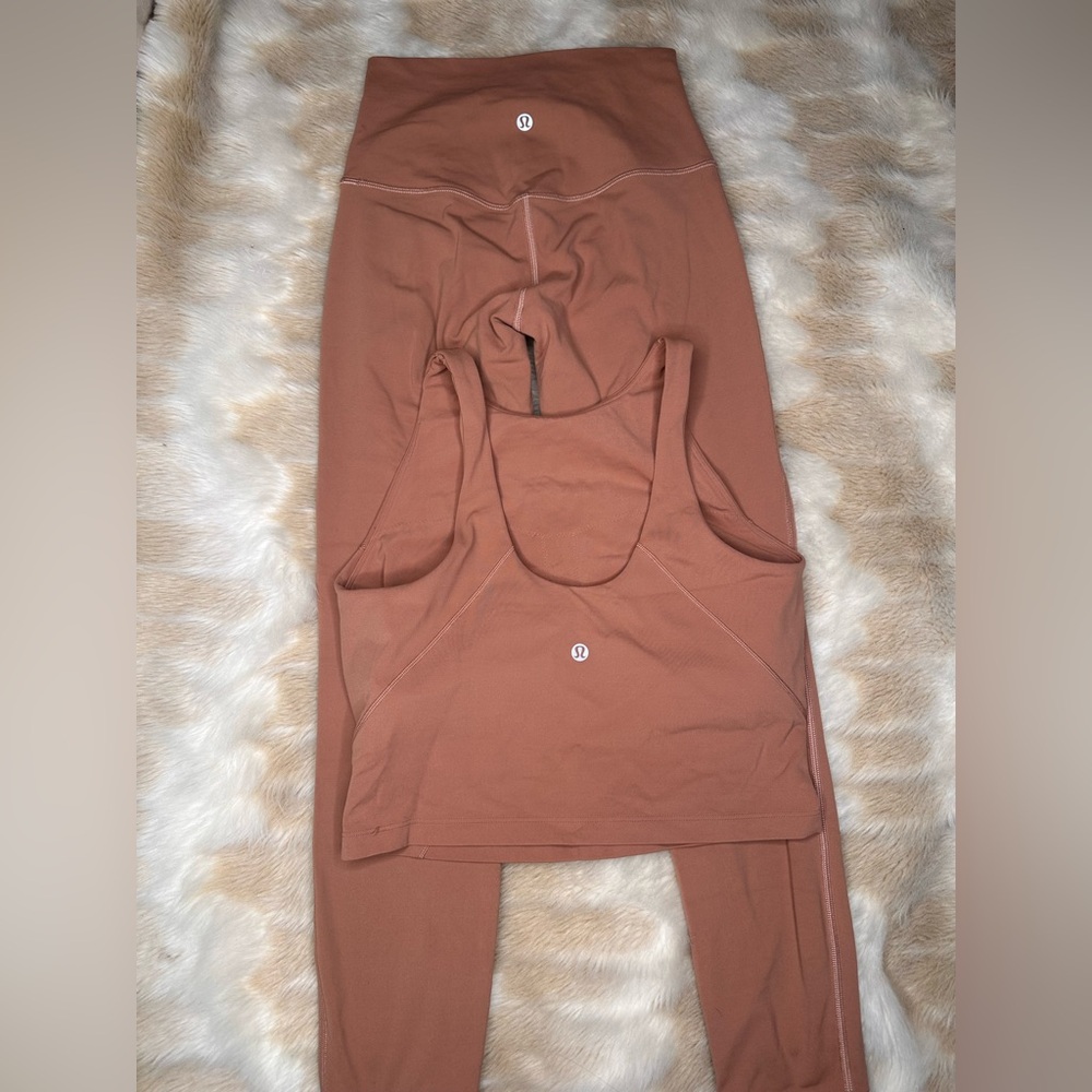 lululemon athletica Rust Brown High-Rise Leggings with Matching Sports Bra